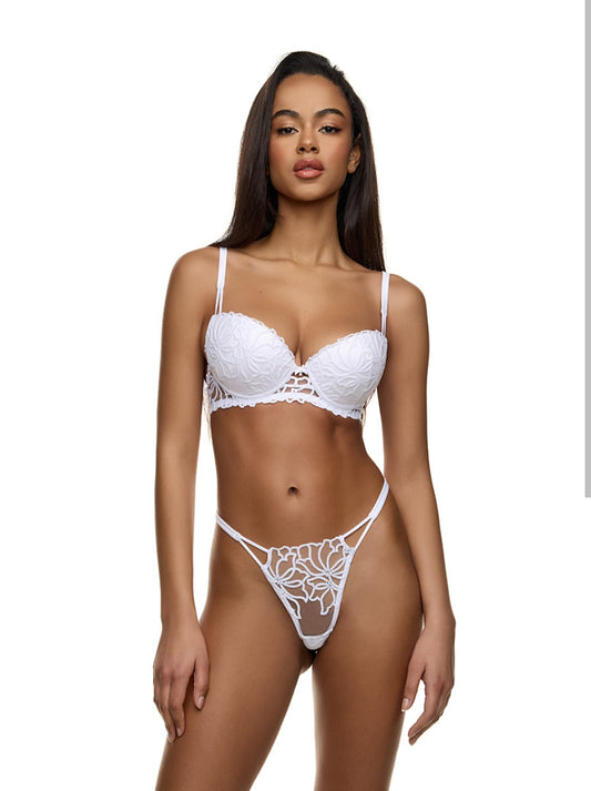 Med δαντελένιο string