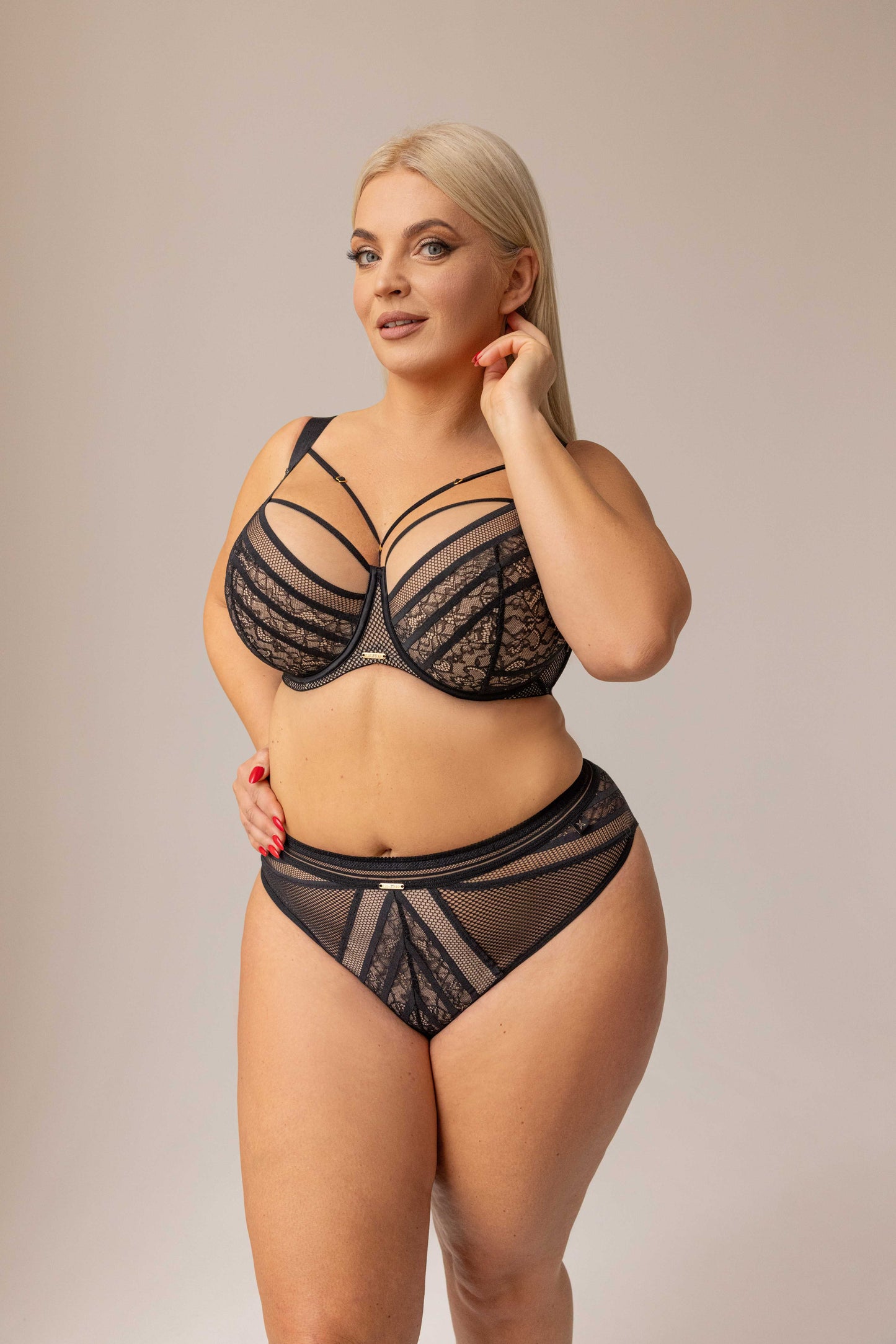 Hypnotic push up half bra cup F - Nadia Lingerie