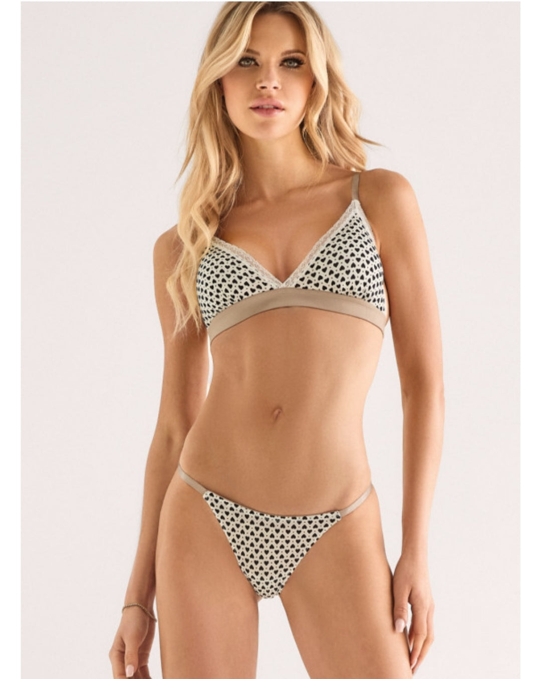 Αμπάνελο σουτιέν με καρδούλες cupB - Nadia Lingerie